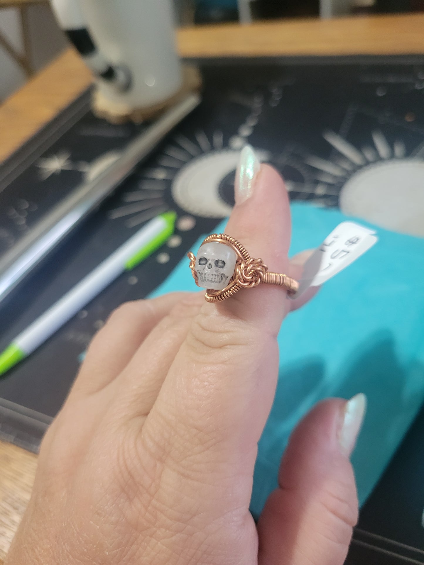 glow in dark skull and copper ring size 10 IP171