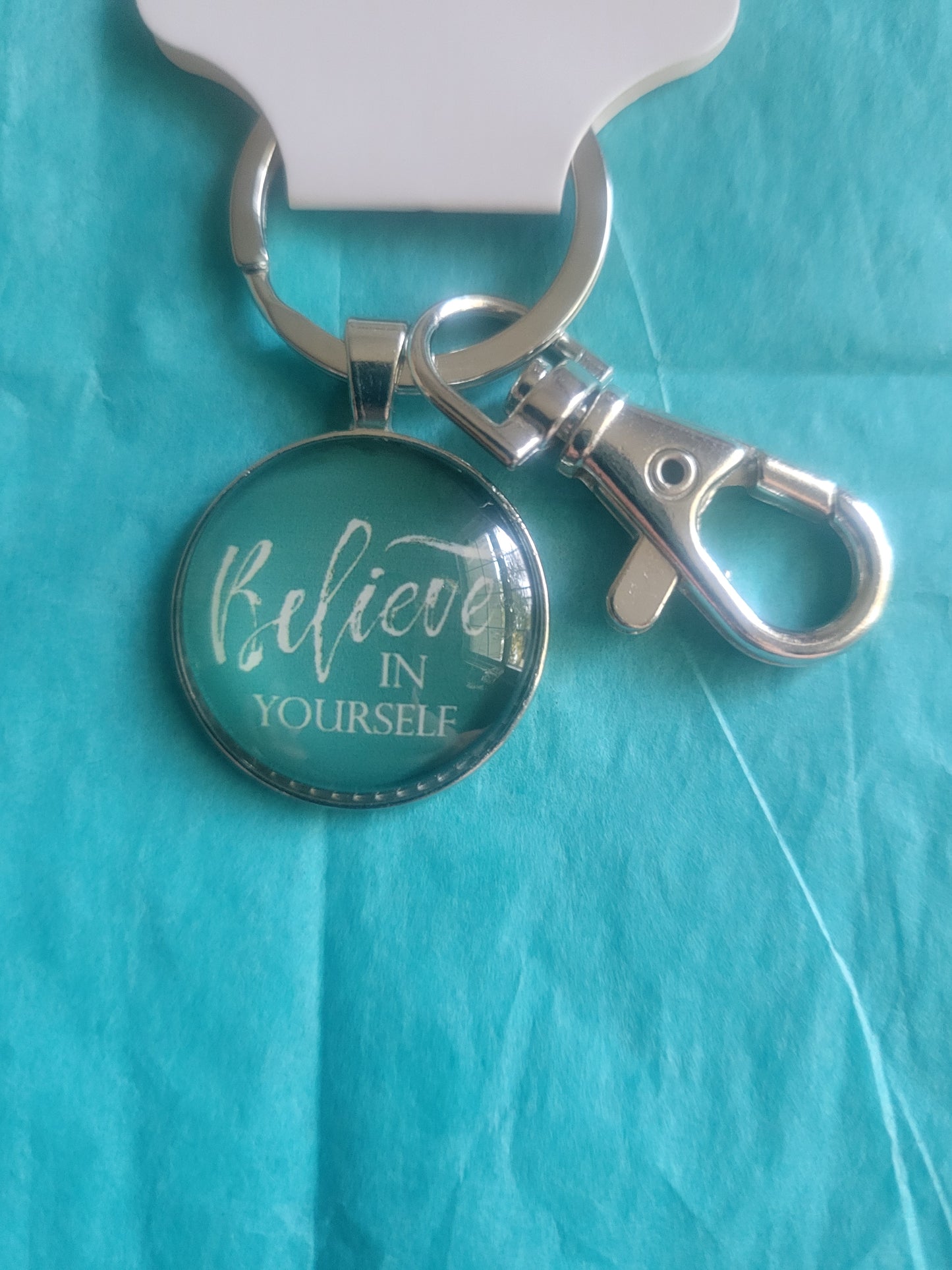 BELIEVE IN YOURSELF KEYCHAIN IP123