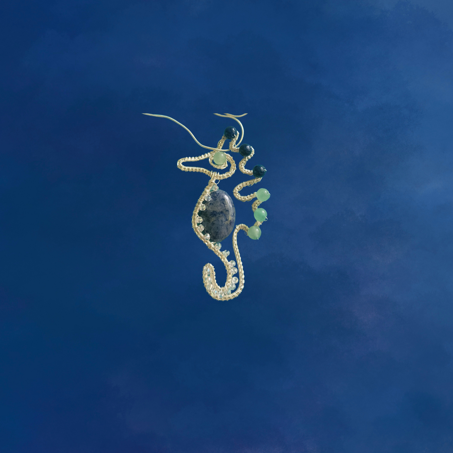 seahorse pendant IP30